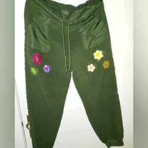 Super Fluffy Flower Sweatpants (2x)
